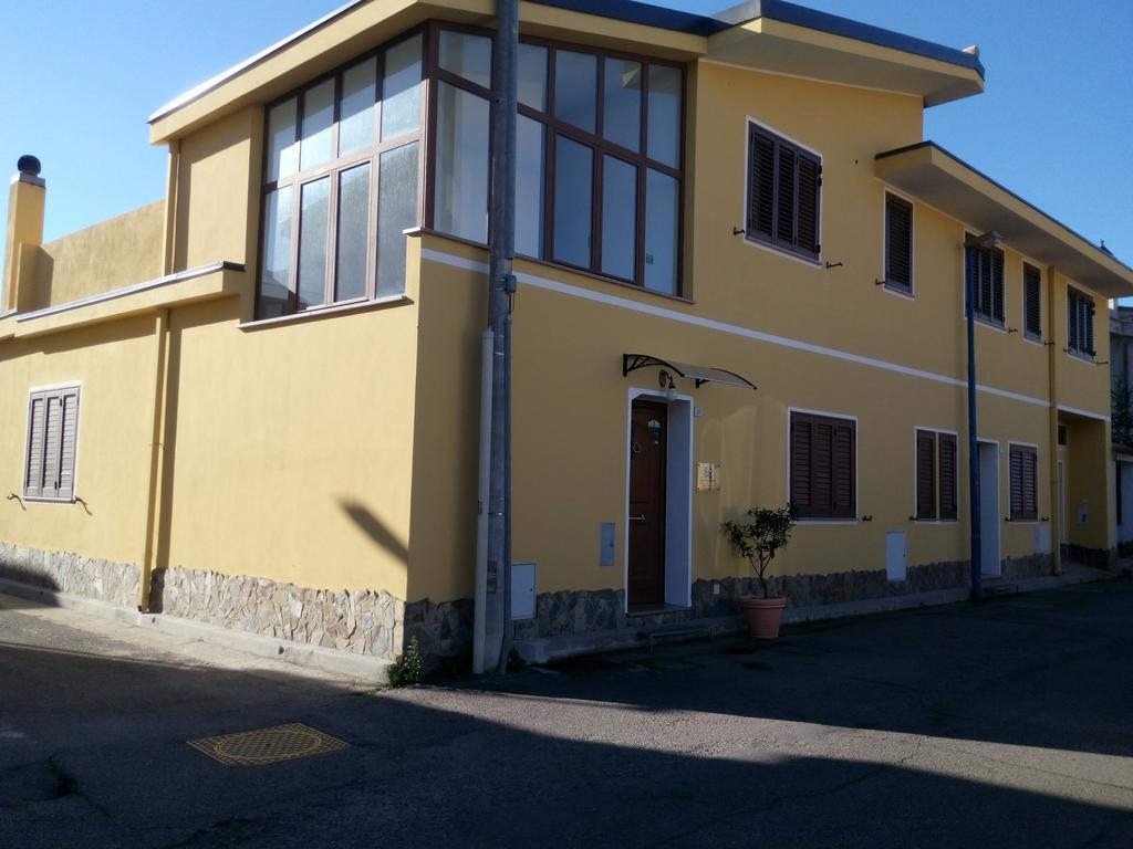 Casa Vacanze Rose E Fiori Sardegna سان فيتو المظهر الخارجي الصورة